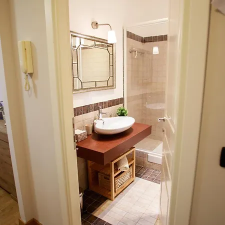 Sofia House With Private Parking Genova