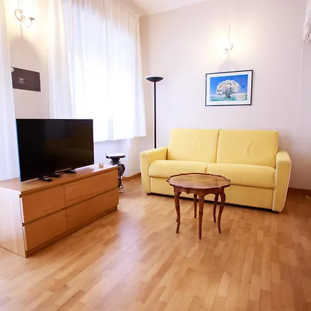 Apartamento Sofia House With Private Parking Génova